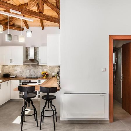 Eloise Apartments Agios Matthaios  Экстерьер фото