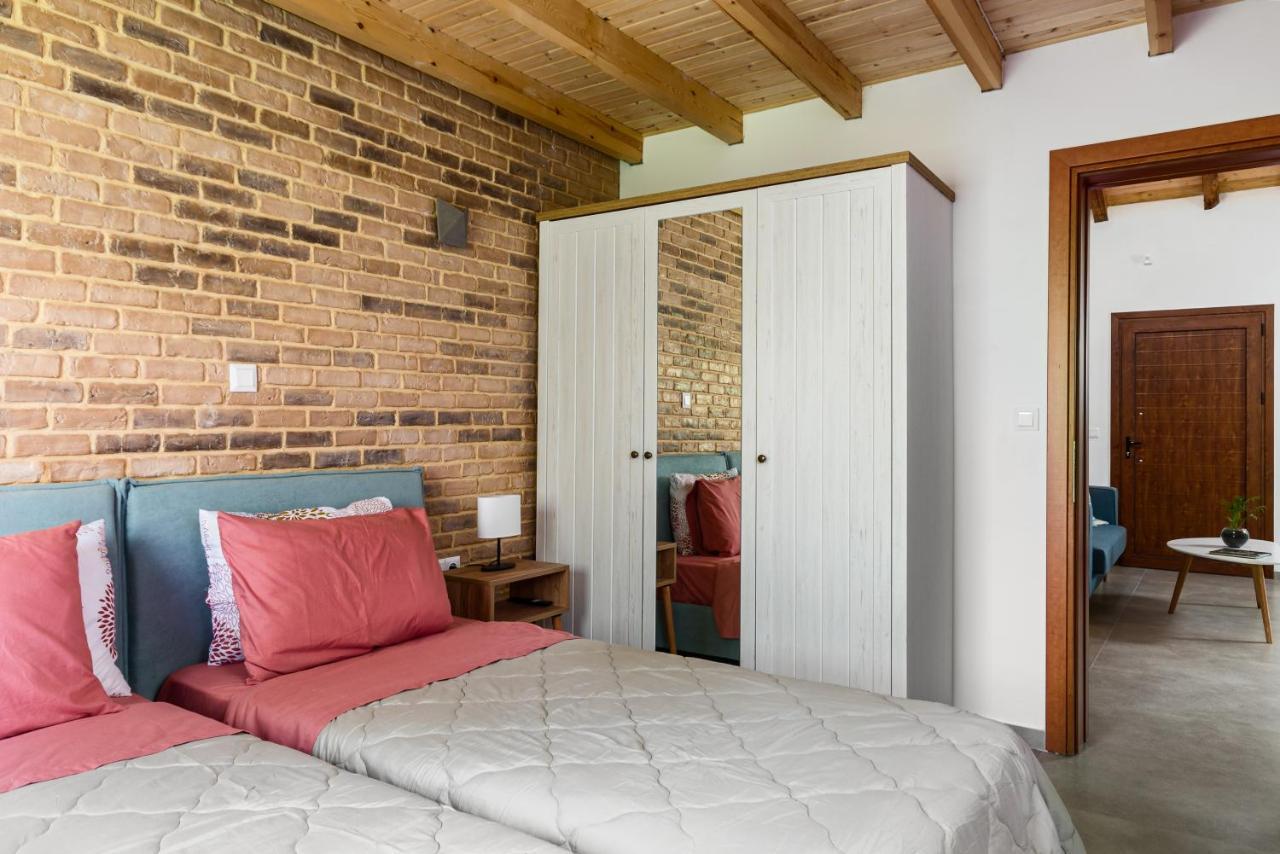 Eloise Apartments Agios Matthaios  Экстерьер фото