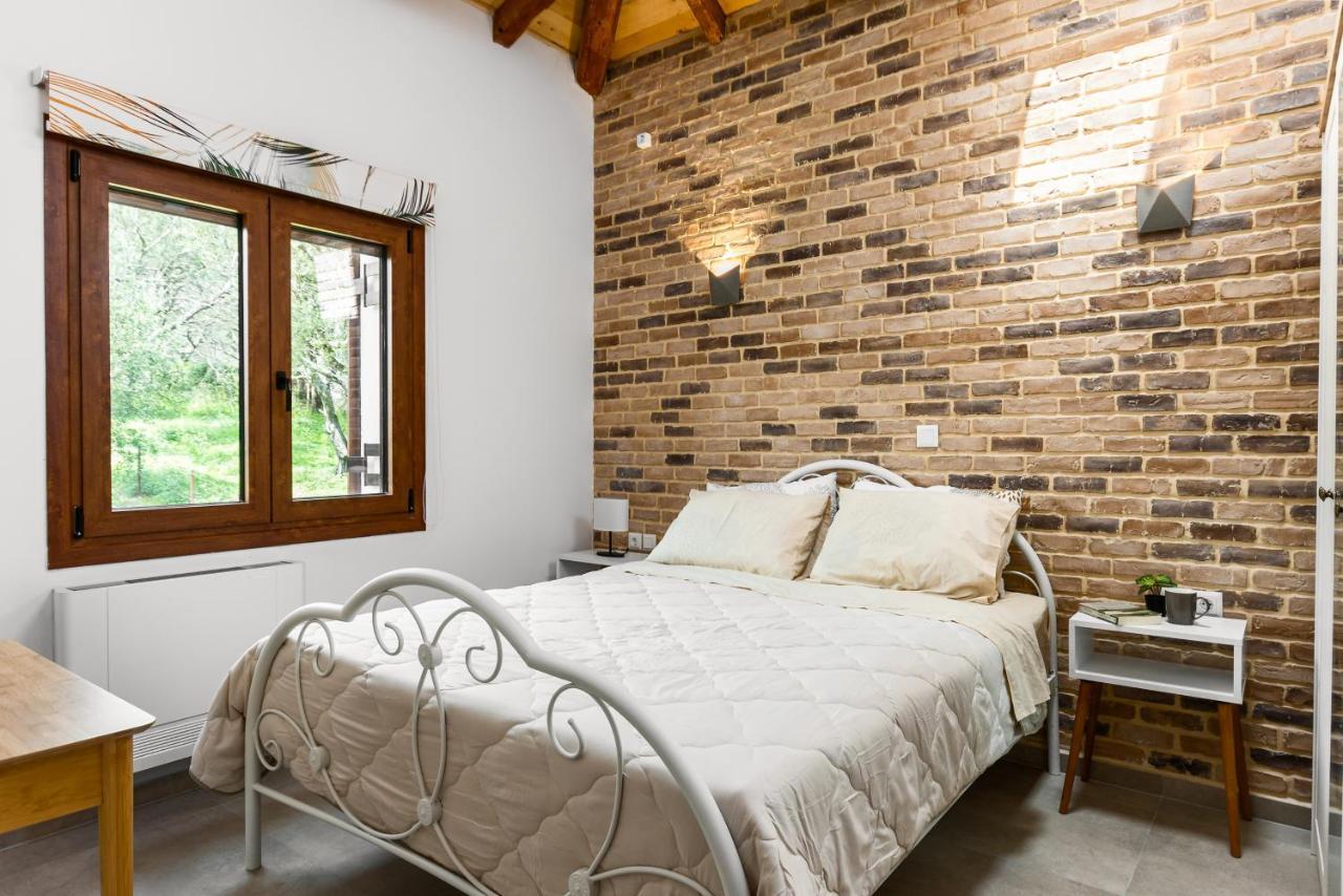 Eloise Apartments Agios Matthaios  Экстерьер фото