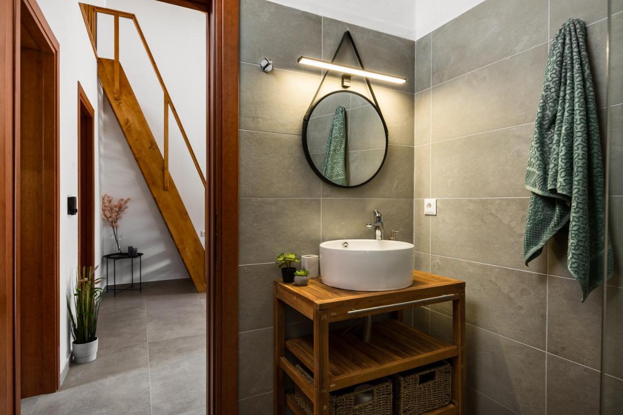 Eloise Apartments Agios Matthaios  Экстерьер фото