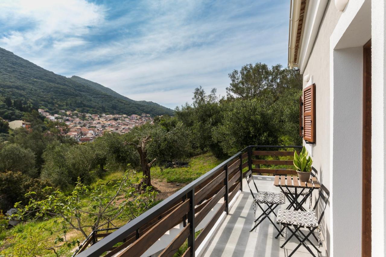 Eloise Apartments Agios Matthaios  Экстерьер фото