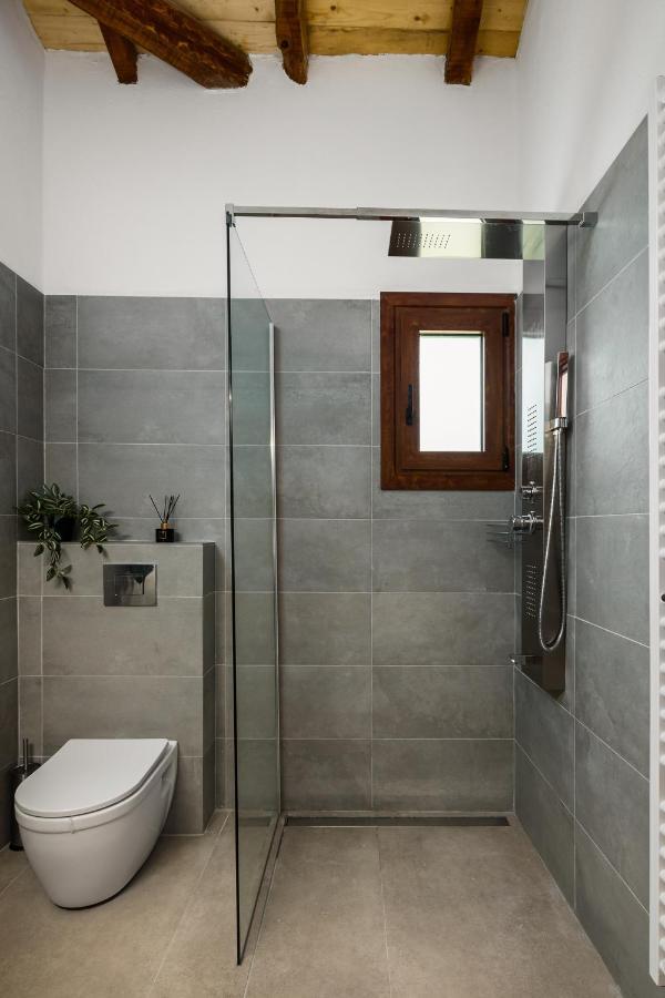 Eloise Apartments Agios Matthaios  Экстерьер фото